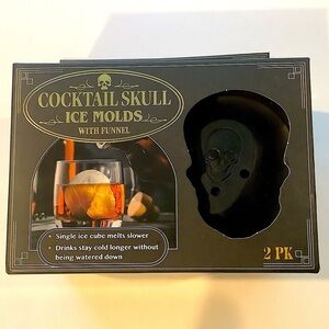 Skull Cocktail Ice Molds Set Of 2 Halloween New